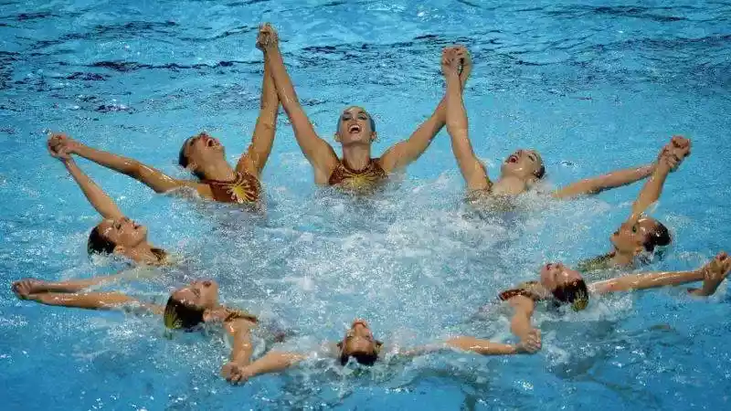 SYNCHRONIZED SWIMMING  (GIRLS)