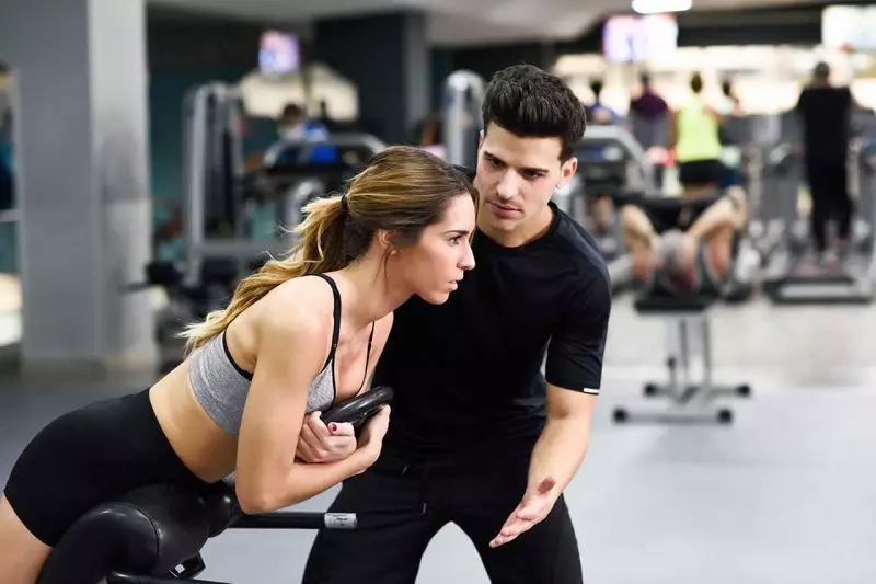FITNESS & NUTRITION SESSION WITH PERSONAL TRAINER