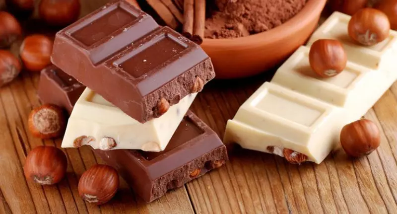 PROFESSIONAL CHOCOLATE MAKING PROGRAM