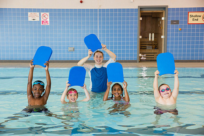 TODDLER SWIMMING CLASS : AGES 3 to 5 YRS (AL AZRA)