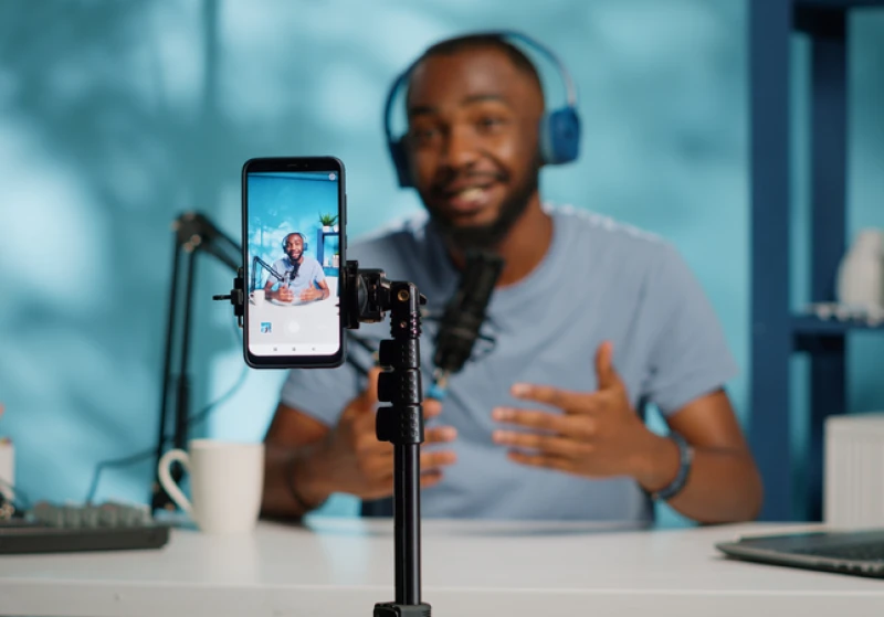 MOBILE VIDEOGRAPHY & EDITING