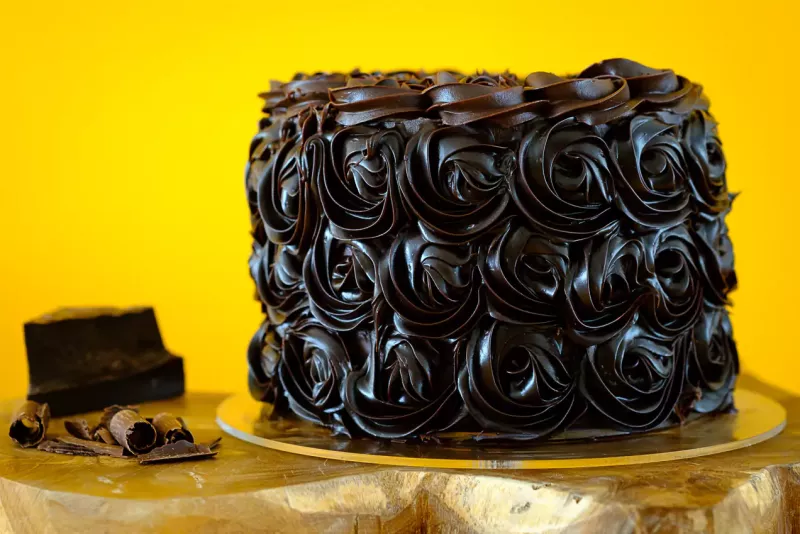 LEARN TO MAKE CELEBRATION CAKES